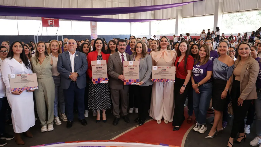 foto 1 desarrollo de la mujer 14 03 2025